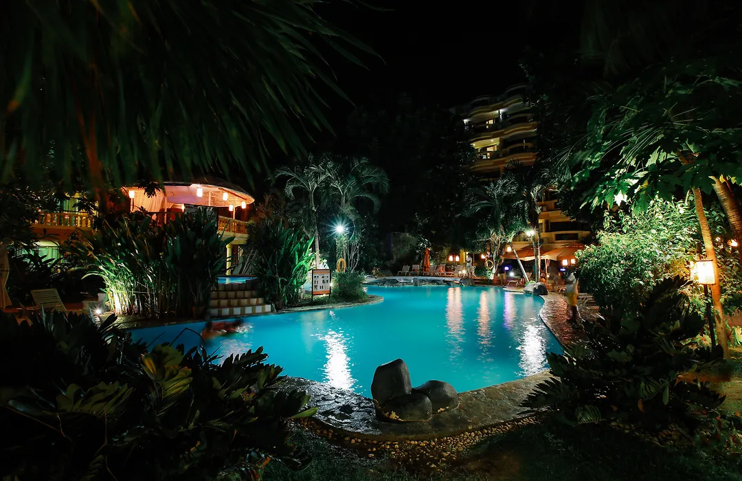 Paradise Garden Hotel And Convention Center Boracay Powered By Aston-1